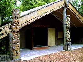 A Marae é o templo religioso dos maori, povo nativo da Nova Zelândia