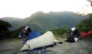 acampamento na Serra do Mar